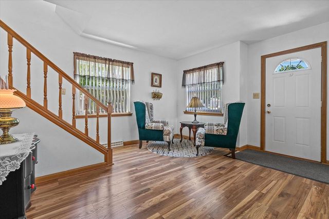 429 E Armour AVENUE, Milwaukee, WI 53207