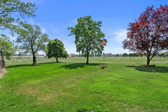 429 E Armour AVENUE, Milwaukee, WI 53207