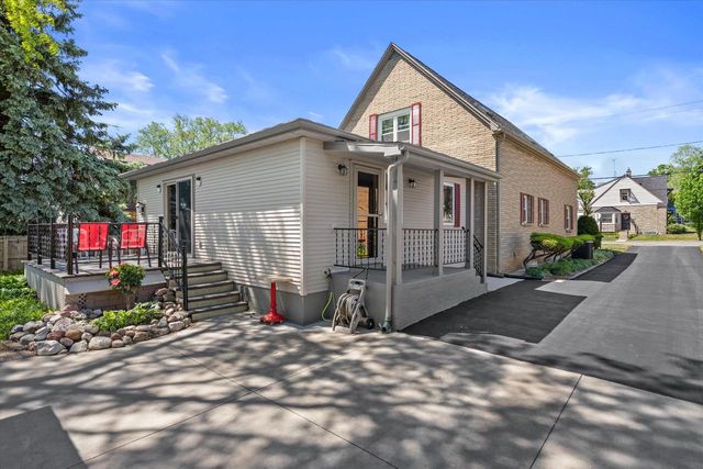 429 E Armour AVENUE, Milwaukee, WI 53207