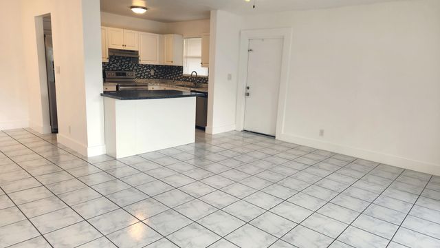 517 Dotterel Road 31c, Delray Beach, FL 33444