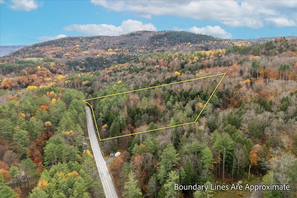 4441 Route 30, Jamaica, VT 05343