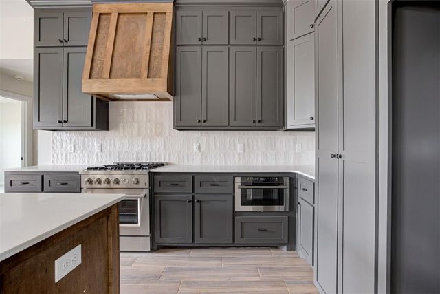 626 Honey Springs Lane, Shawnee, OK 74804