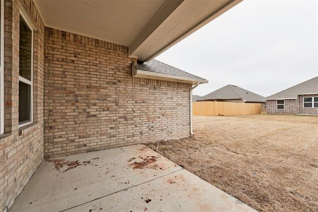 626 Honey Springs Lane, Shawnee, OK 74804