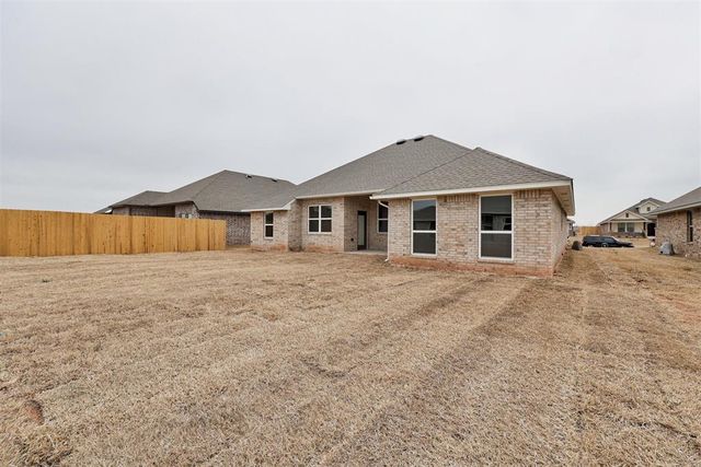 626 Honey Springs Lane, Shawnee, OK 74804