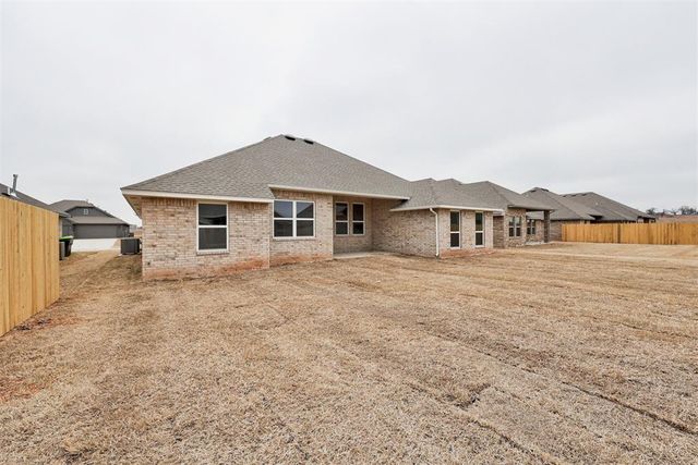 626 Honey Springs Lane, Shawnee, OK 74804