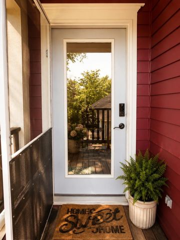 1524 Columbia A, Houston, TX 77008