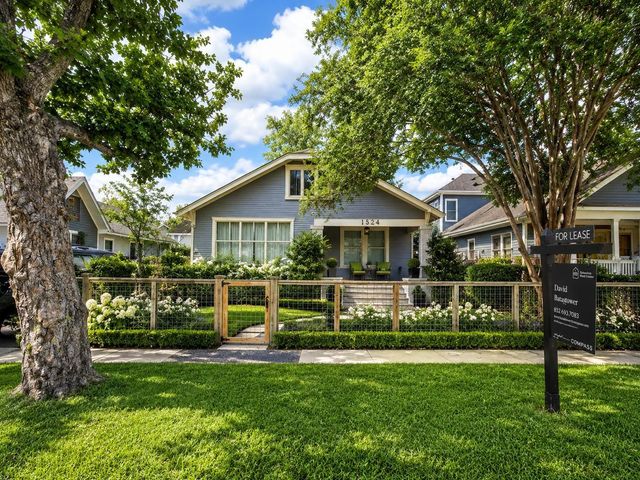 1524 Columbia A, Houston, TX 77008