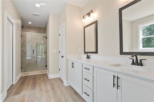 202 Old Sandhill Road, Carrollton, GA 30116