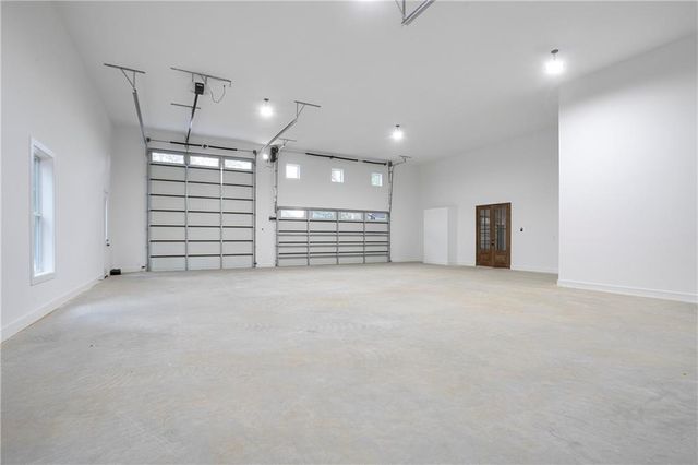 202 Old Sandhill Road, Carrollton, GA 30116