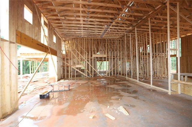 202 Old Sandhill Road, Carrollton, GA 30116