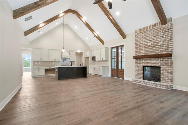 202 Old Sandhill Road, Carrollton, GA 30116