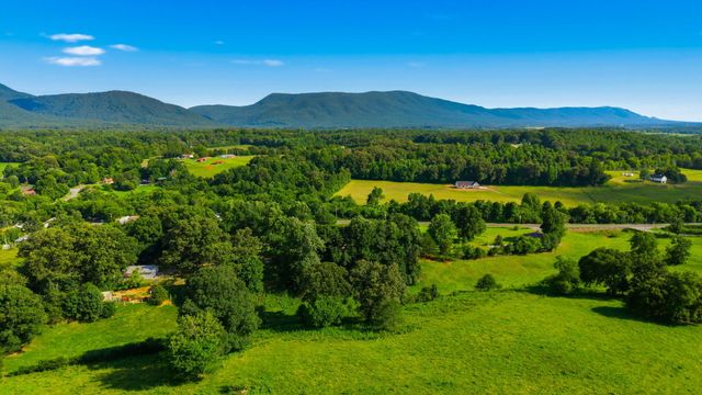 466 County Road 850, Delano, TN 37325
