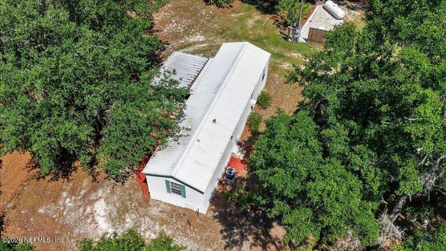 101 DIAMOND LAKE Drive, Crescent City, FL 32112