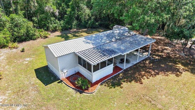 101 DIAMOND LAKE Drive, Crescent City, FL 32112