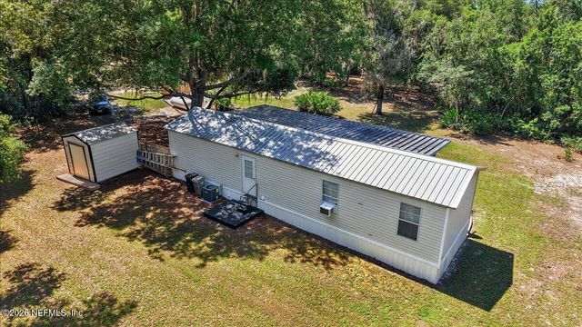 101 DIAMOND LAKE Drive, Crescent City, FL 32112