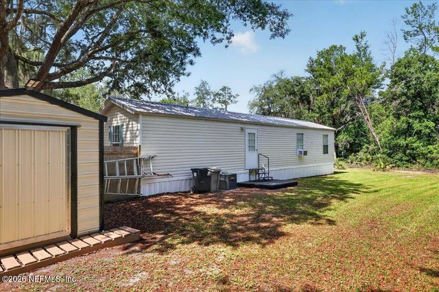 101 DIAMOND LAKE Drive, Crescent City, FL 32112