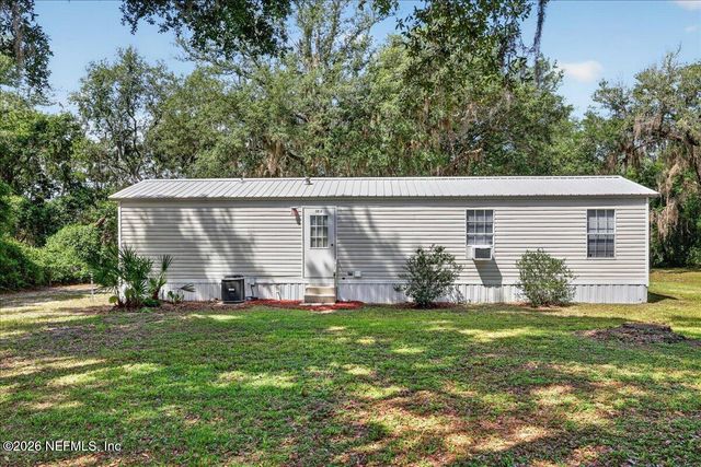 101 DIAMOND LAKE Drive, Crescent City, FL 32112