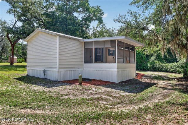 101 DIAMOND LAKE Drive, Crescent City, FL 32112