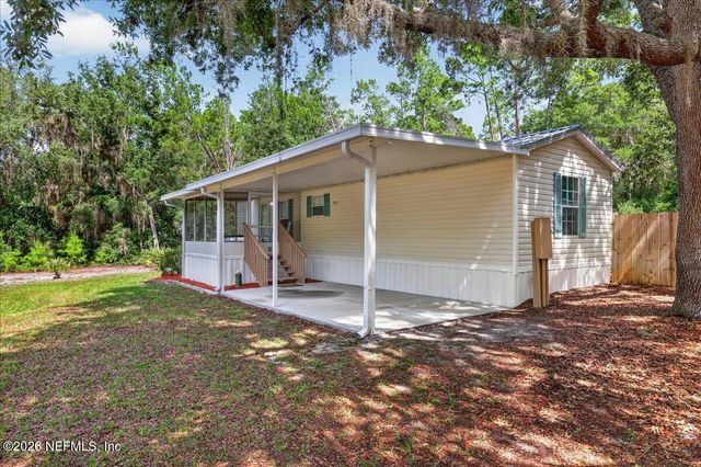 101 DIAMOND LAKE Drive, Crescent City, FL 32112