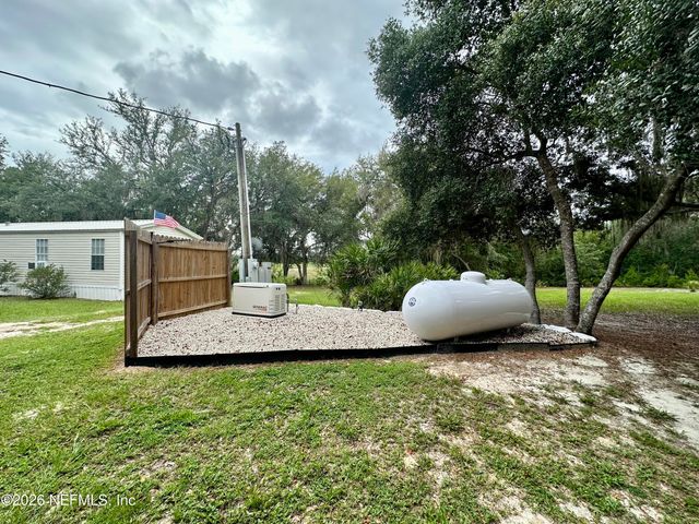 101 DIAMOND LAKE Drive, Crescent City, FL 32112