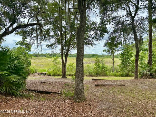 101 DIAMOND LAKE Drive, Crescent City, FL 32112