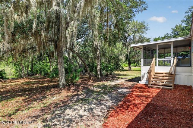 101 DIAMOND LAKE Drive, Crescent City, FL 32112