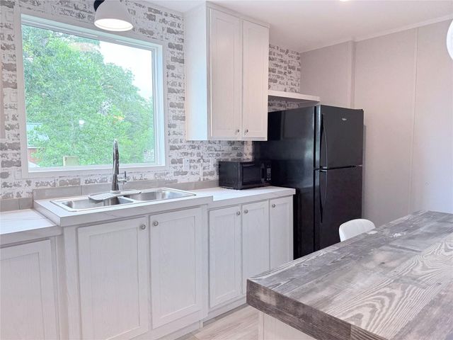 189 Indian Oak DR A, Bastrop, TX 78602