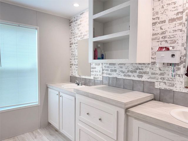 189 Indian Oak DR A, Bastrop, TX 78602