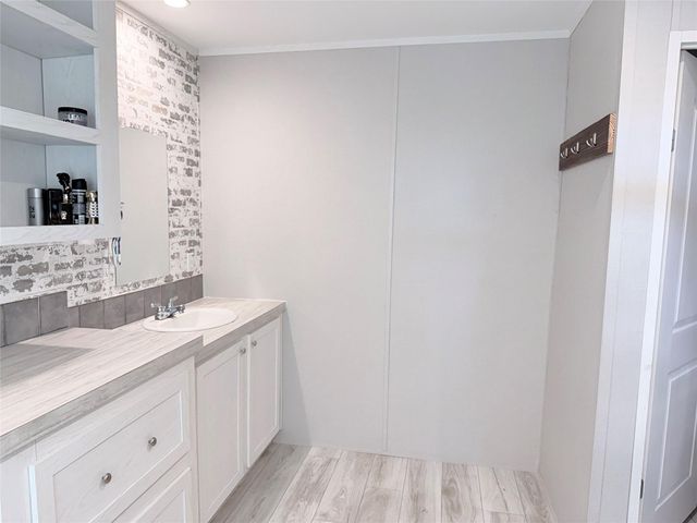 189 Indian Oak DR A, Bastrop, TX 78602