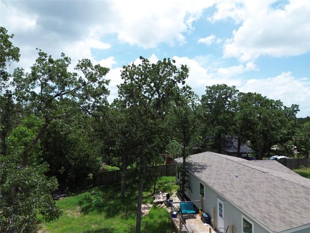 189 Indian Oak DR A, Bastrop, TX 78602