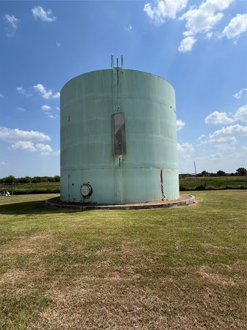 960 Bledsoe Road, Gunter, TX 75058