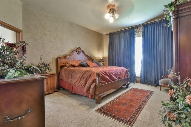 10700 Olde Tuscany Road, Oklahoma City, OK 73173