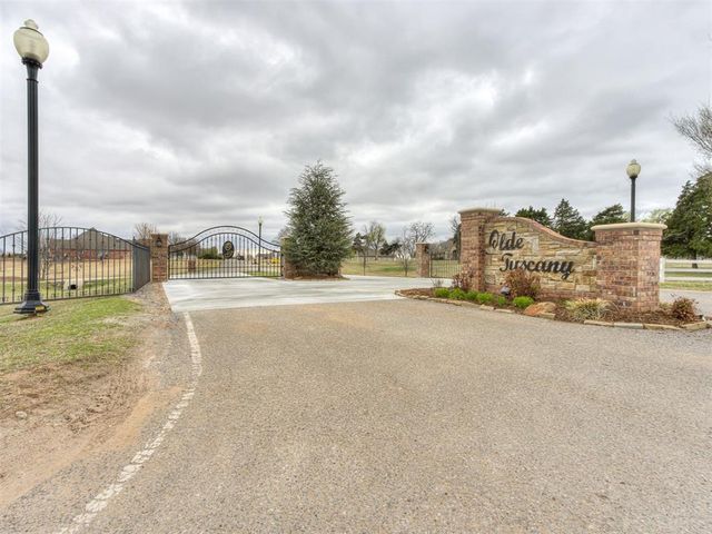 10700 Olde Tuscany Road, Oklahoma City, OK 73173
