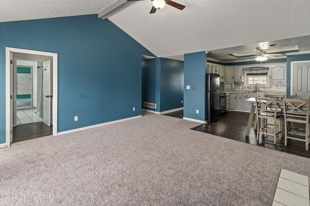 544 Jasper Ln, Mt Washington, KY 40047