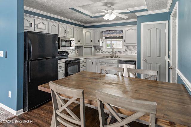 544 Jasper Ln, Mt Washington, KY 40047