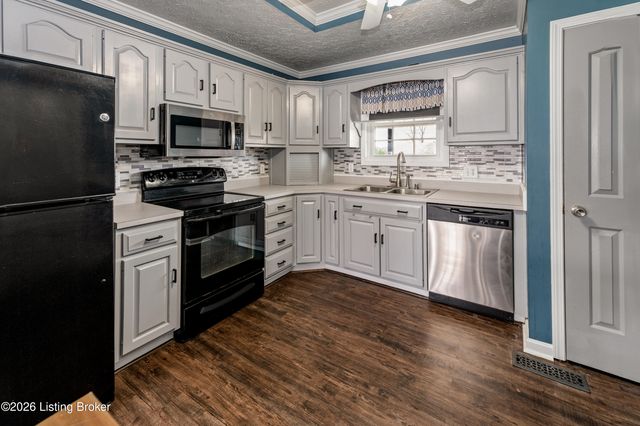 544 Jasper Ln, Mt Washington, KY 40047