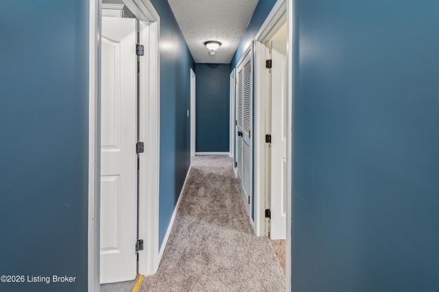 544 Jasper Ln, Mt Washington, KY 40047