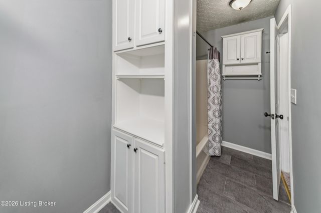 544 Jasper Ln, Mt Washington, KY 40047