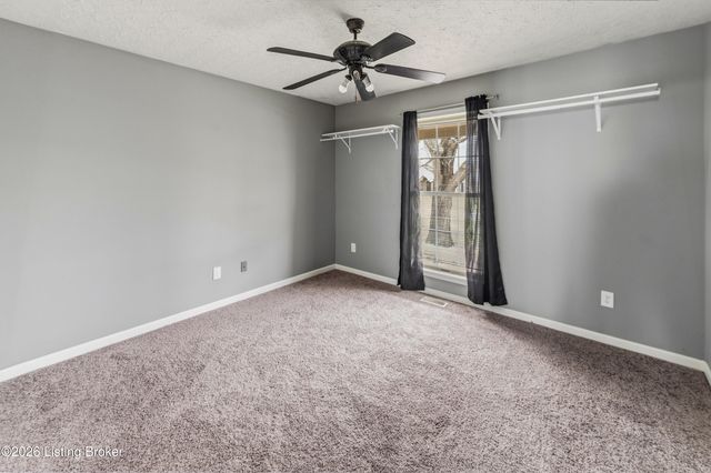 544 Jasper Ln, Mt Washington, KY 40047