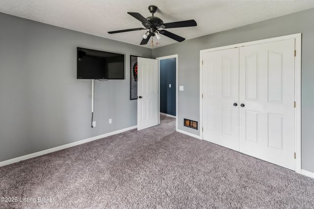 544 Jasper Ln, Mt Washington, KY 40047