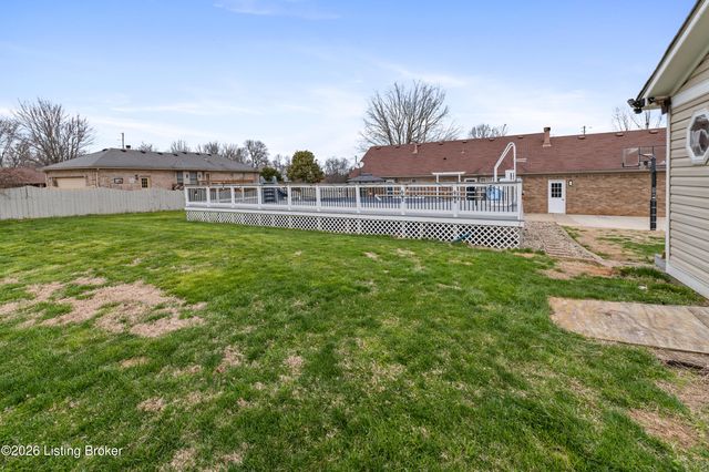 544 Jasper Ln, Mt Washington, KY 40047