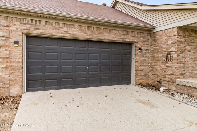 544 Jasper Ln, Mt Washington, KY 40047