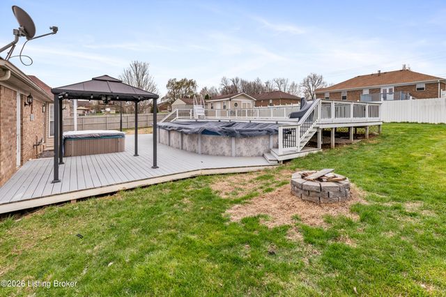 544 Jasper Ln, Mt Washington, KY 40047