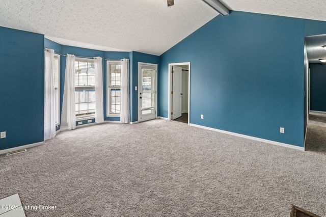 544 Jasper Ln, Mt Washington, KY 40047