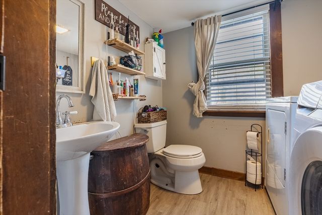 966 Main St, Dighton, MA 02715