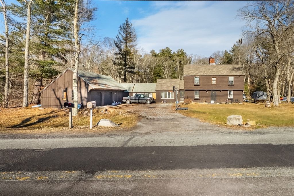 966 Main St, Dighton, MA 02715