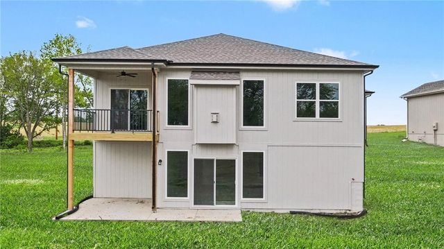 696 Salem Road, Lawson, MO 64062