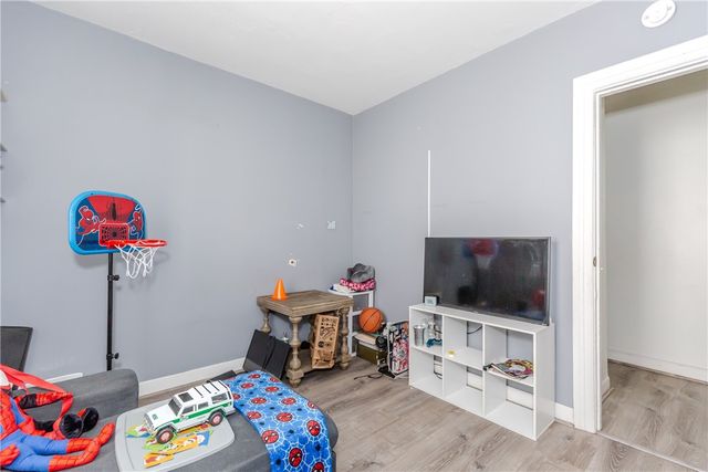 253 Waterman Avenue, Smithfield, RI 02917