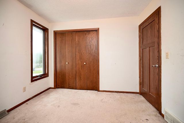 217 13th Avenue S, Onalaska, WI 54650
