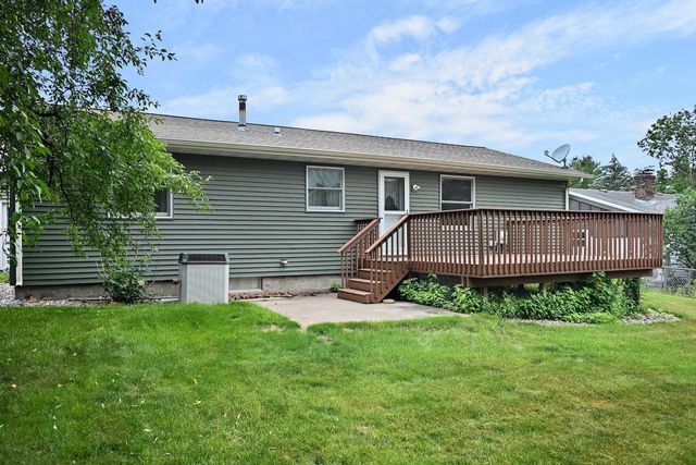 217 13th Avenue S, Onalaska, WI 54650